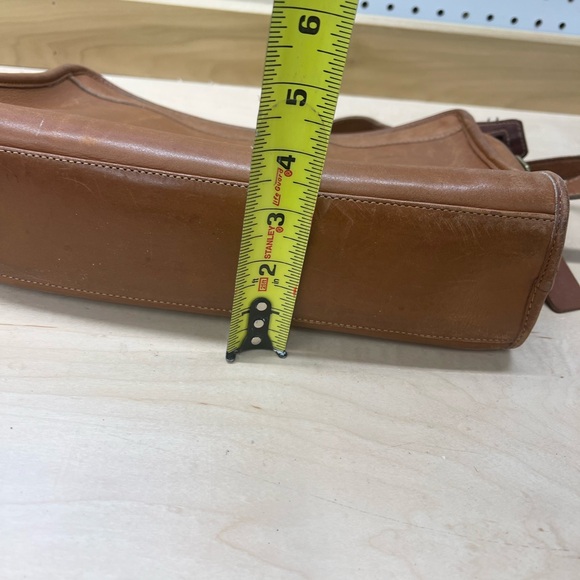 Coach Vintage Swagger 9338 Crossbody Bag - Picture 12 of 14